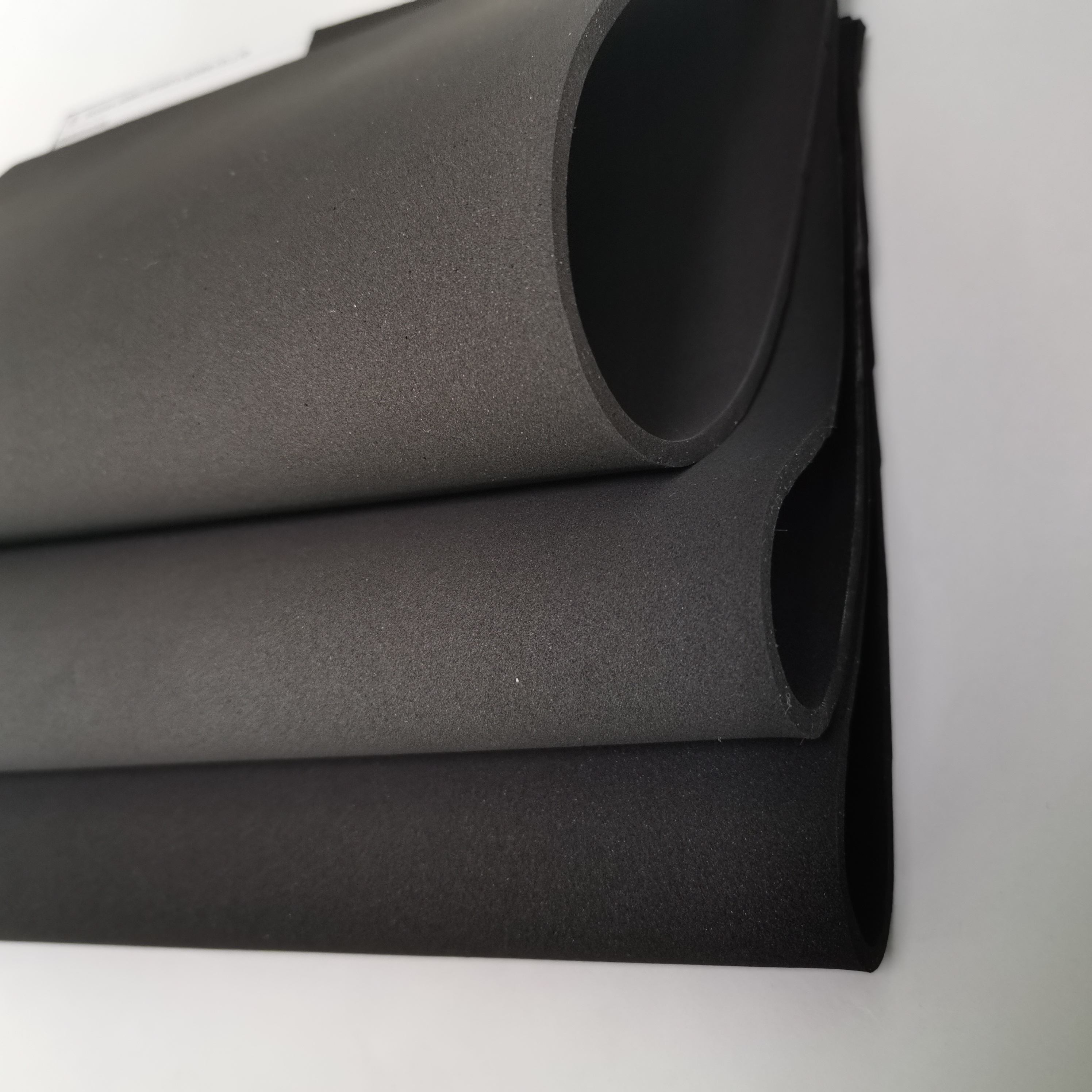 CR Neoprene Sheet for High-End Wetsuit Manufacturing